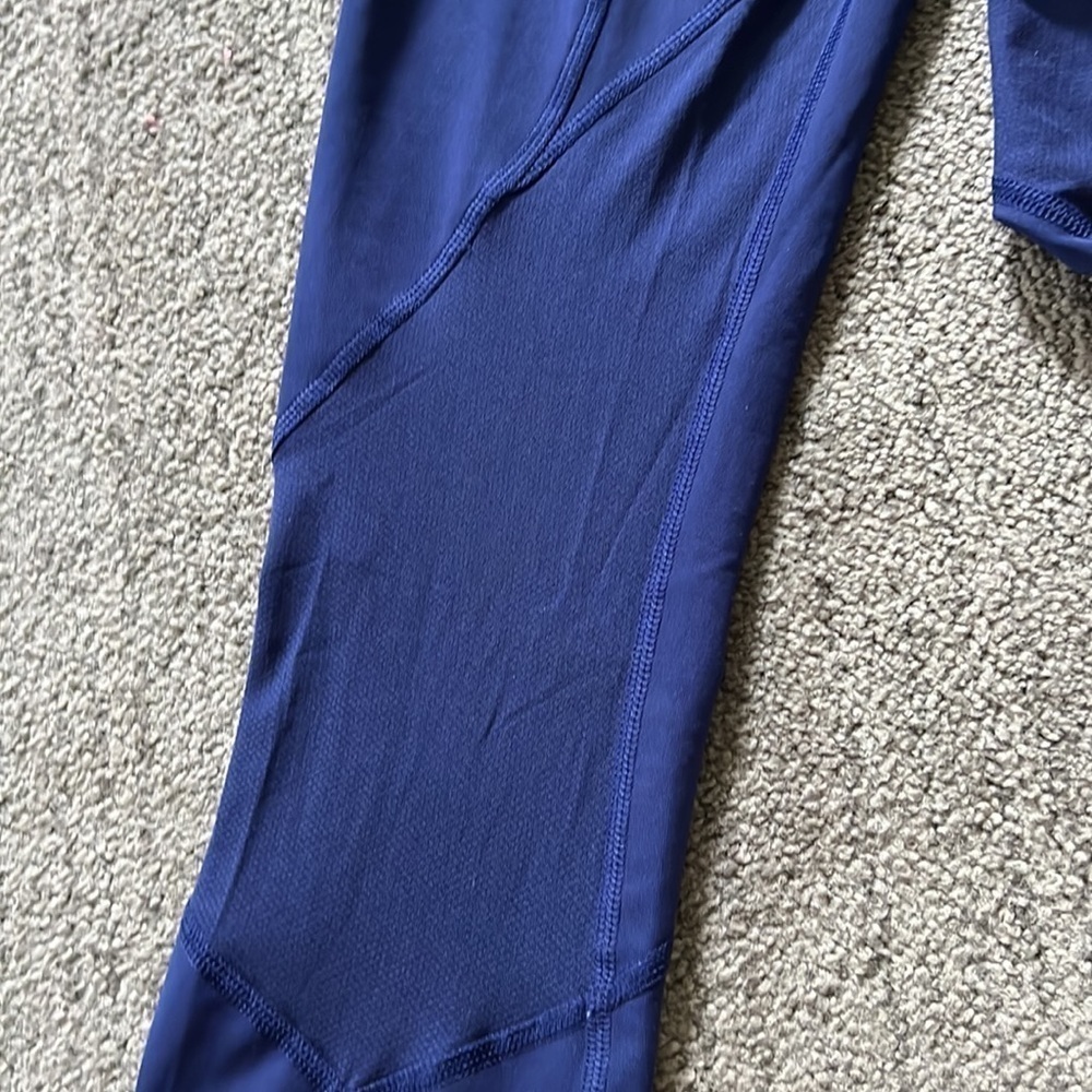 LULULEMON Womens Navy Blue Pace Rival Crop 22 work out legging - Size 4 - Picture 8 of 8